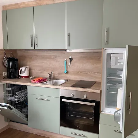 2 Mit Balkon- Haus Annegrete Seestr6, Bensersiel